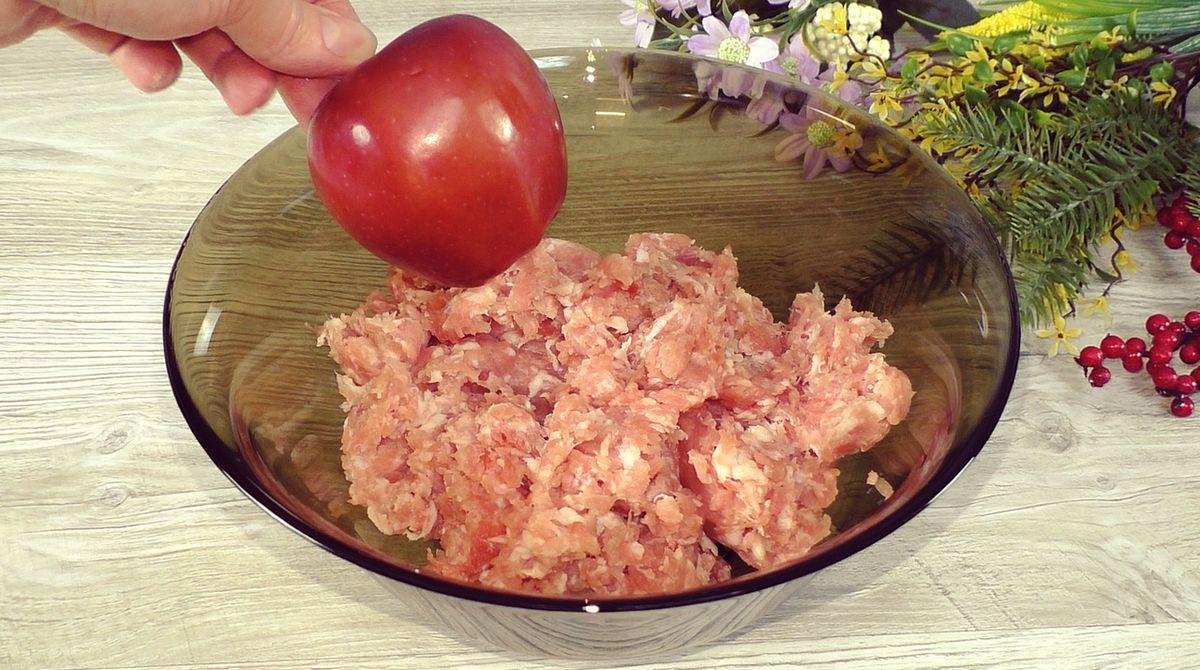 Секретные ингредиенты: как яблоки делают котлеты более сочными