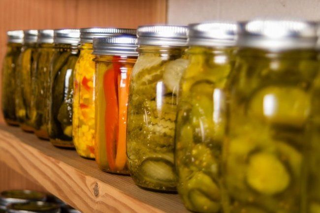 Грибы в банке: риск серьезных отравлений остаётся высоким