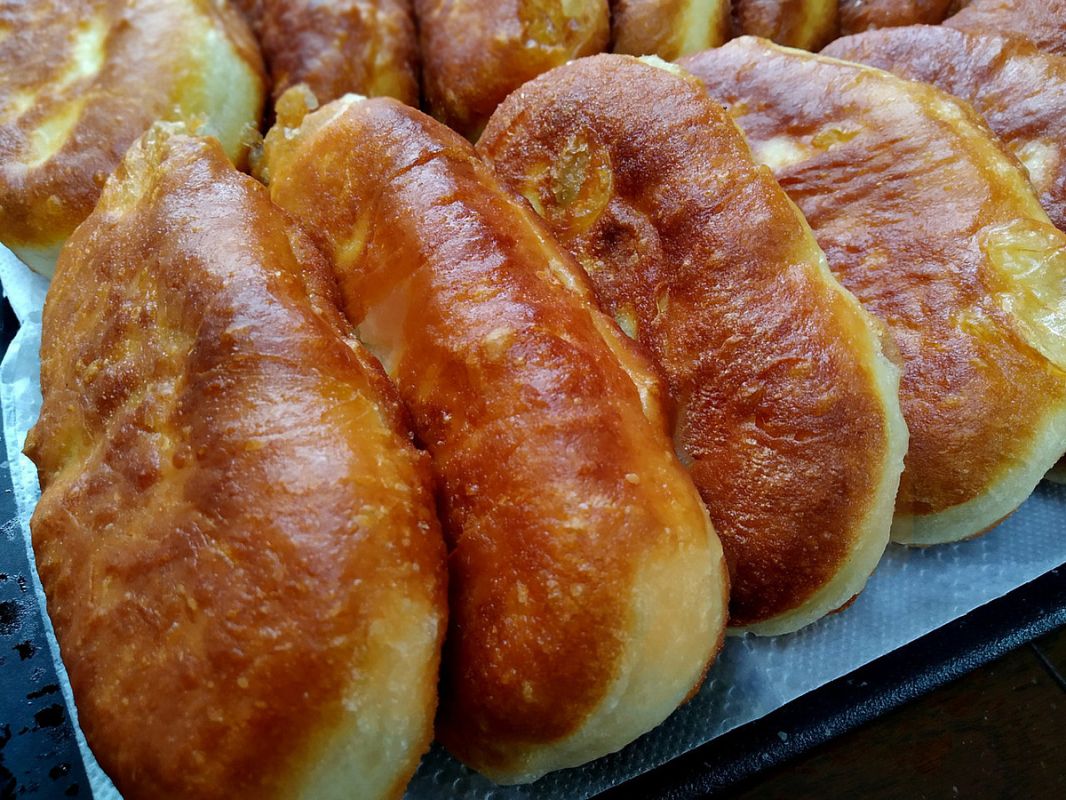 Вкус детства: как приготовить идеальное тесто для жареных пирожков