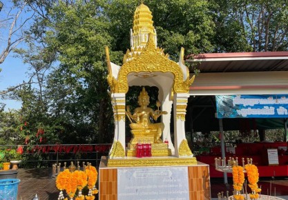 Путешествие к Большому Будде в Паттайе: искушение пожертвованиями