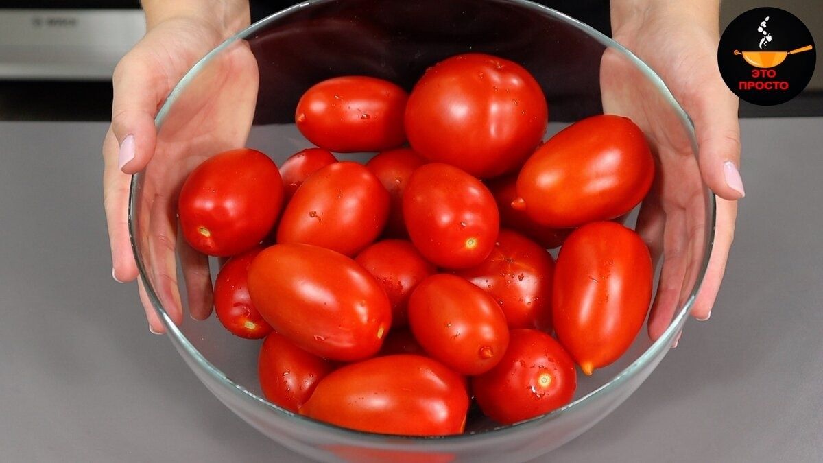 Как быстро и легко снять кожицу с помидоров без кипятка