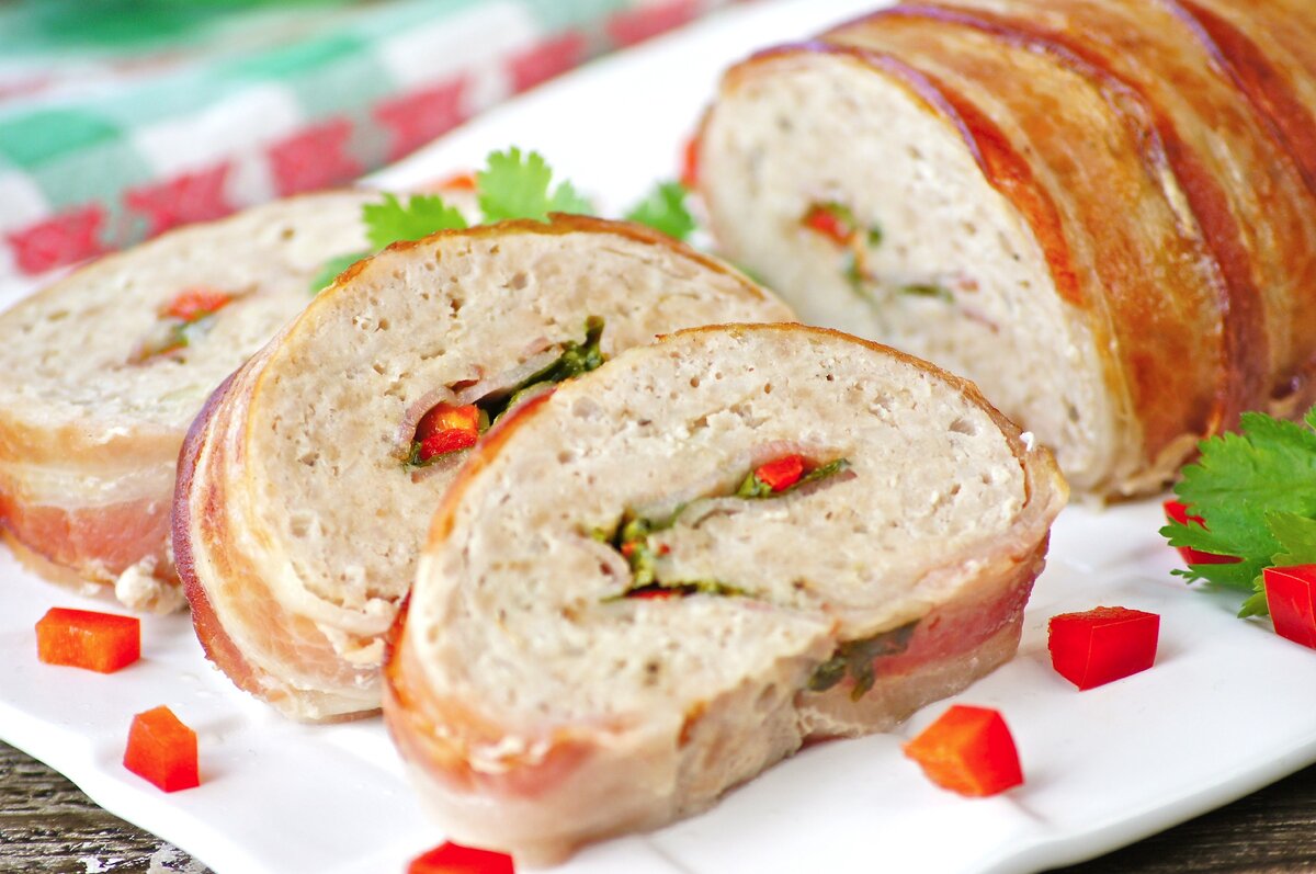Вкусный рулет для праздничного стола: простой и оригинальный рецепт