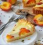 Необычный десерт: летний пирог с персиками