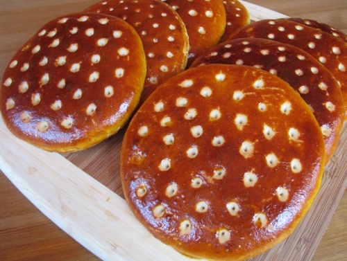 Нежные сметанные лепешки: вкус из детства в каждом укусе