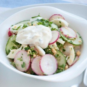 Салат с редиской: витаминный заряд весны