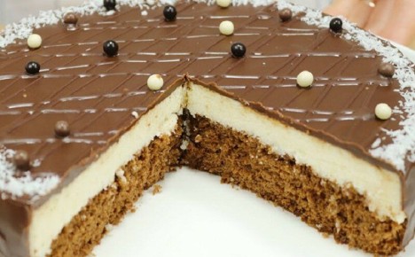 Вкусный торт Баунти: как приготовить кокосовую сладость дома