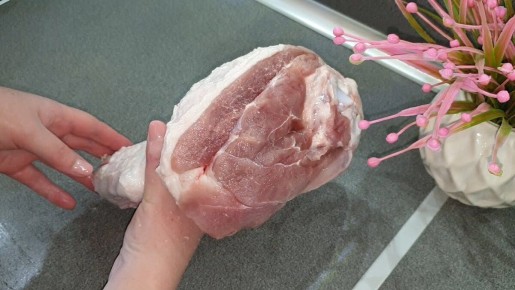 Как приготовить удивительное прессованное мясо из рульки