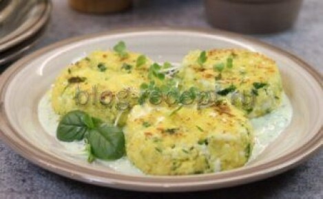 Несладкие сырники с брынзой и зеленью