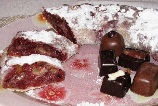 Идеальный вишневый штрудель: пошаговый рецепт