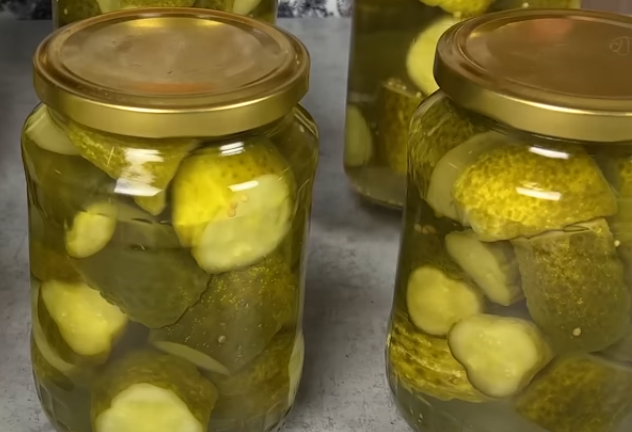 Как заквасить хрустящие огурцы по-фински на зиму: простой и вкусный рецепт