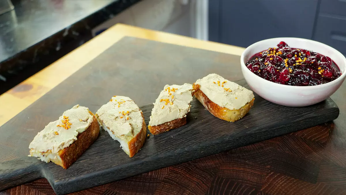 Как преобразить обычный паштет: секретный рецепт вишневого джема