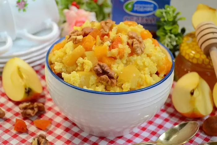 Каша с тыквой, яблоками и орехами: утренний праздник для здоровья