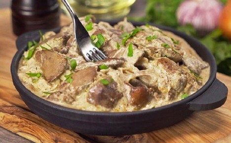 Нежная куриная печень в сметане: простой рецепт для истинных гурманов