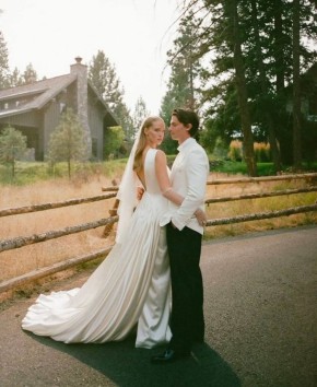 Сказочная свадьба сына Арнольда Шварценеггера: Патрик и Эбби Чемпион обменялись клятвами среди гор и воды