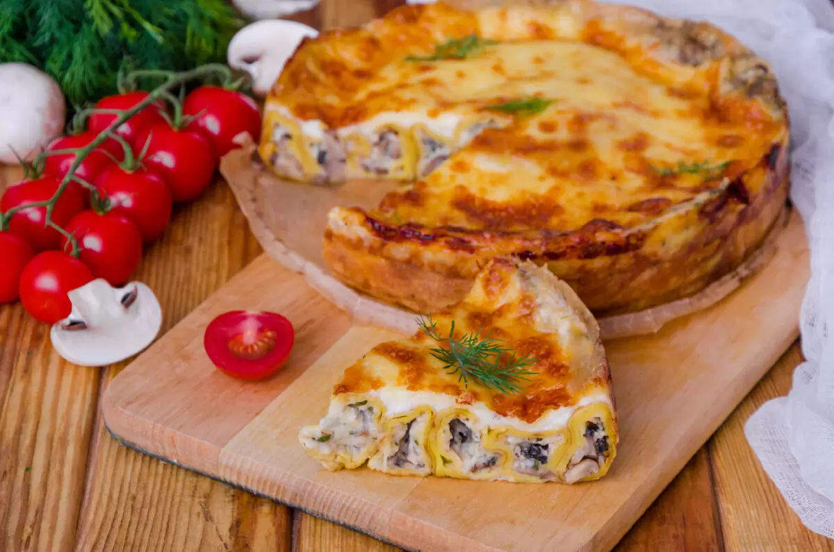 Как приготовить блинный пирог с мясом: простой и вкусный рецепт