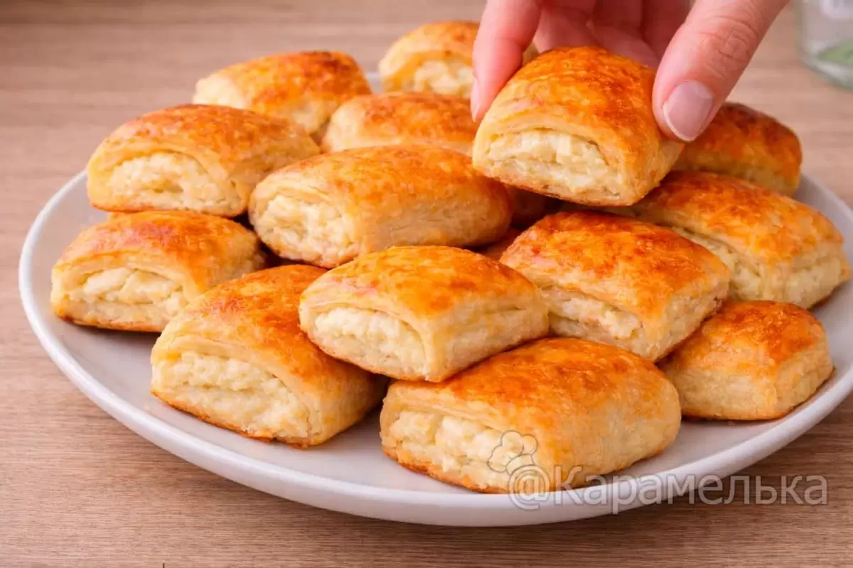 Творожные рулетики, словно облака: хрустящий крест и нежная начинка