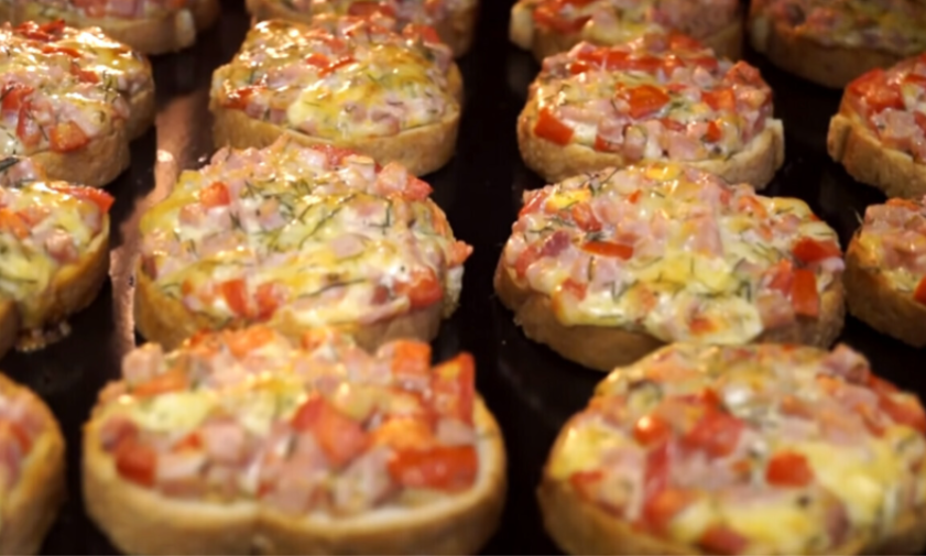 Быстрая и вкусная ленивая пицца: спаси себя и своих близких
