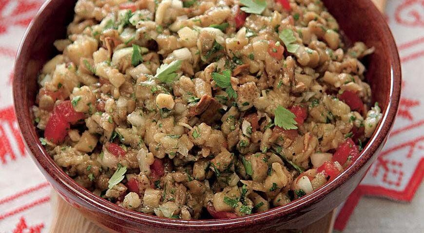Как приготовить баклажановую икру в кусочках: секреты и советы